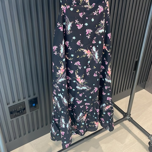 Paige Linh Dress - Picture 3 of 5